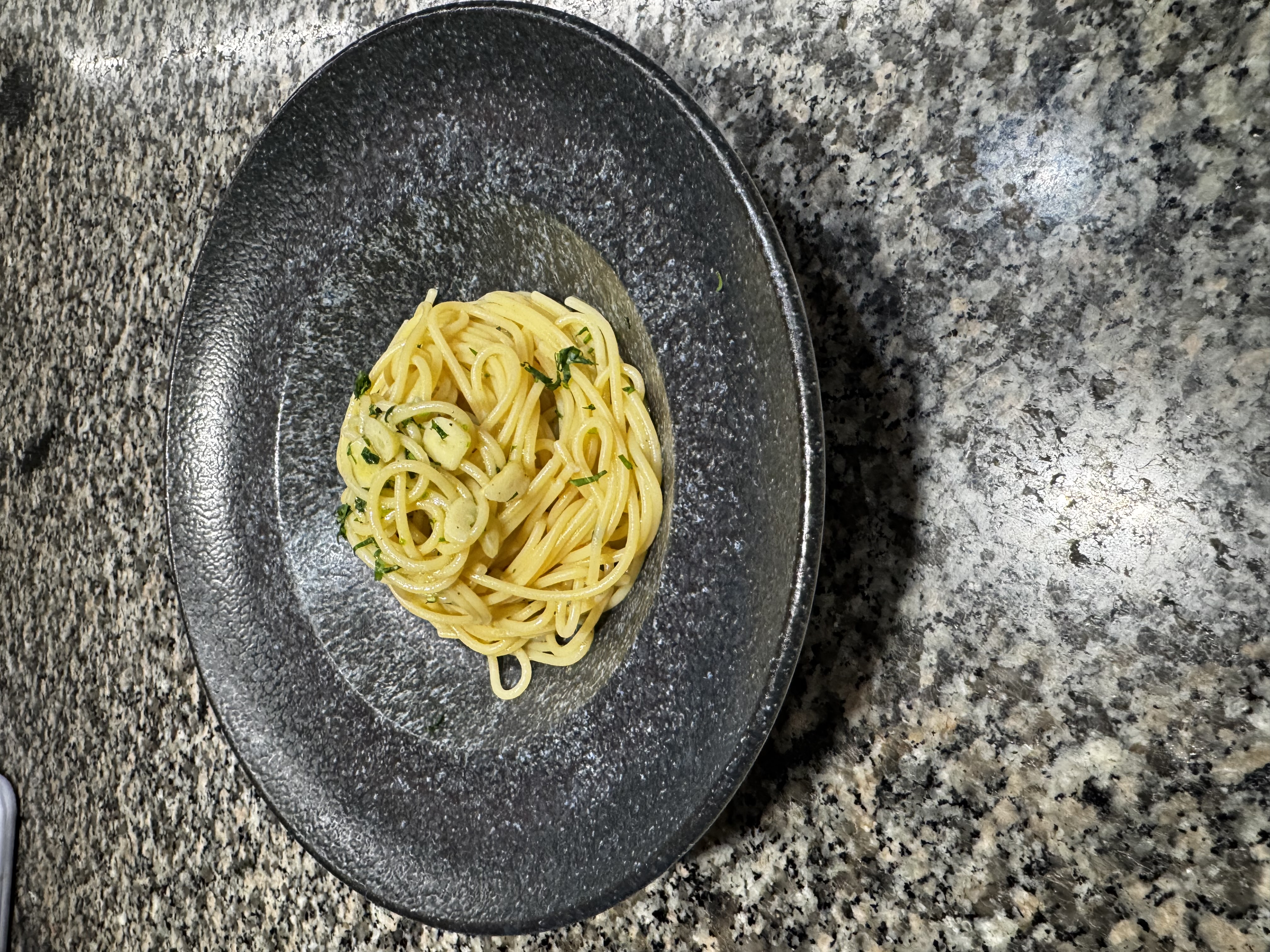 Spageti me Hudhër & Spec Djegës